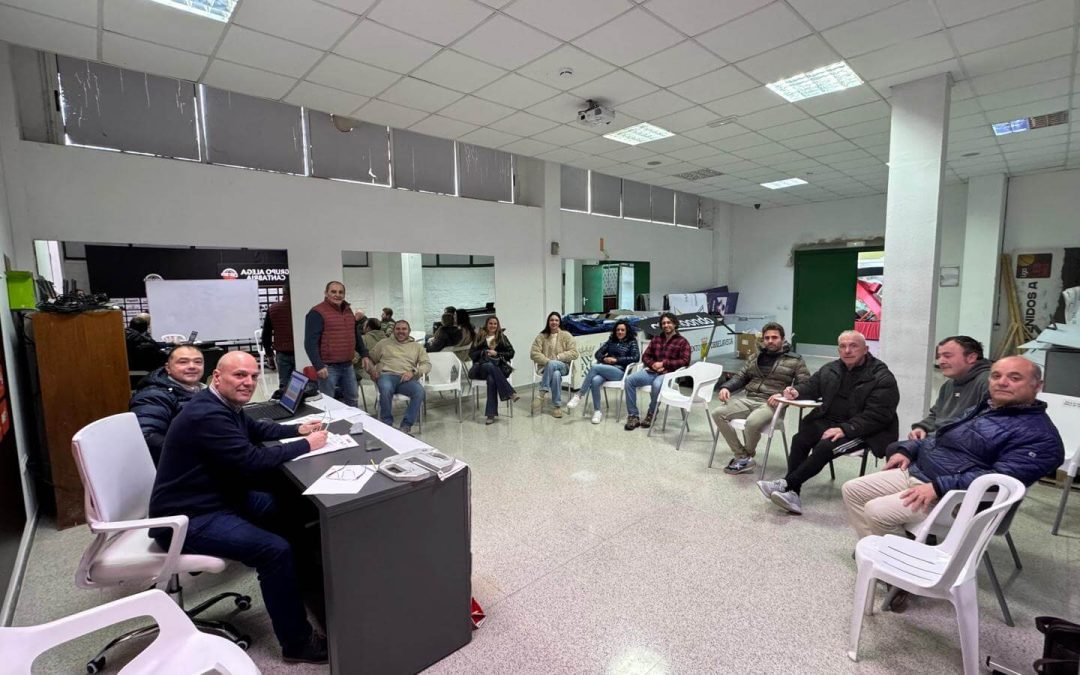 Reunión de directores de clubes